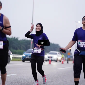 Runner Photo 7454700