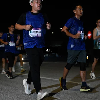 Runner Photo 7454737
