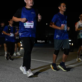 Runner Photo 7454746
