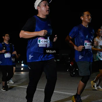 Runner Photo 7454749