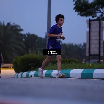 Runner Photo 7454791