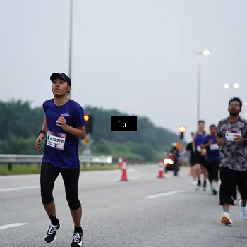 Runner Photo 7454801