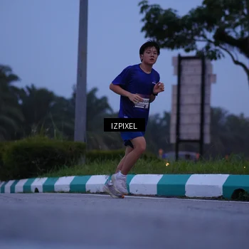 Runner Photo 7454824