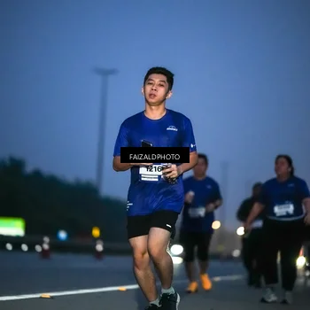Runner Photo 7454864