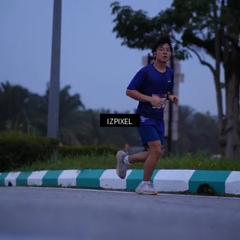 Runner Photo 7454880