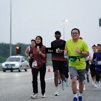 Runner Photo 7454916
