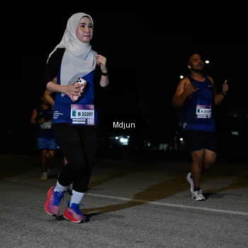 Runner Photo 7455023