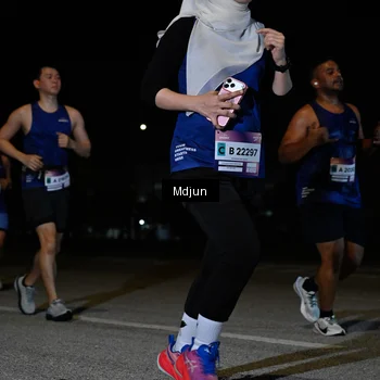 Runner Photo 7455036