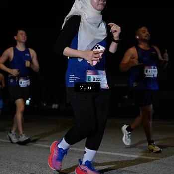 Runner Photo 7455038