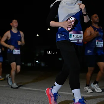 Runner Photo 7455042