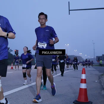 Runner Photo 7455069