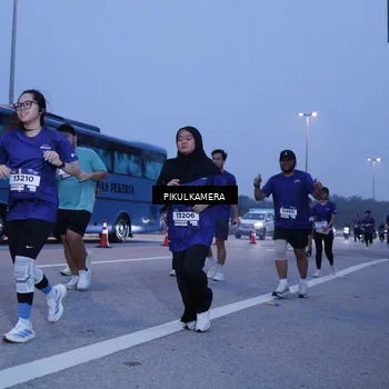 Runner Photo 7455208