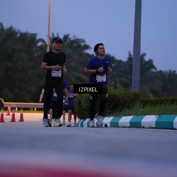 Runner Photo 7455293
