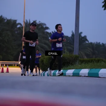 Runner Photo 7455312