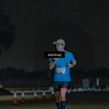 Runner Photo 7455321