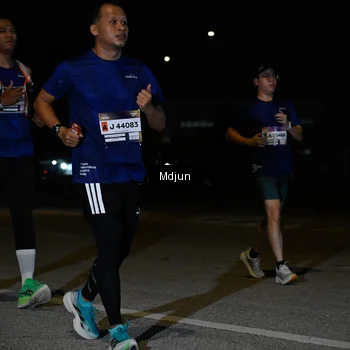 Runner Photo 7455324