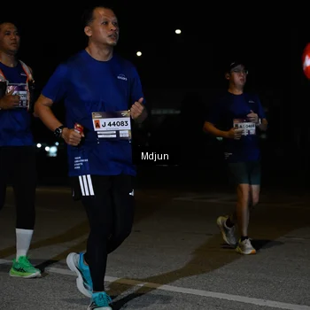 Runner Photo 7455328