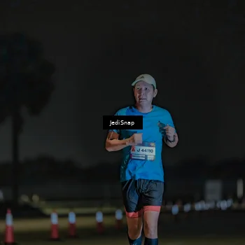 Runner Photo 7455360