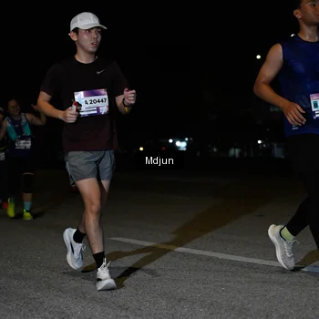 Runner Photo 7455434