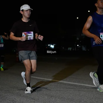 Runner Photo 7455444