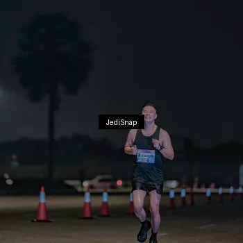 Runner Photo 7455568