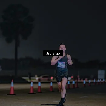 Runner Photo 7455570