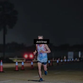 Runner Photo 7455675
