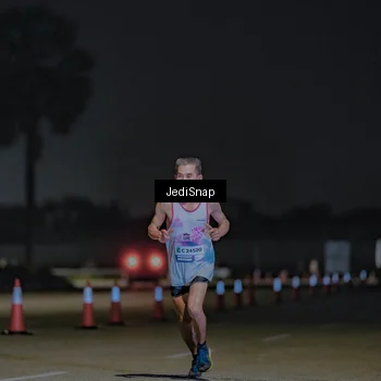 Runner Photo 7455682