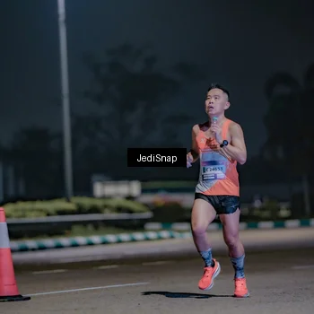 Runner Photo 7455887