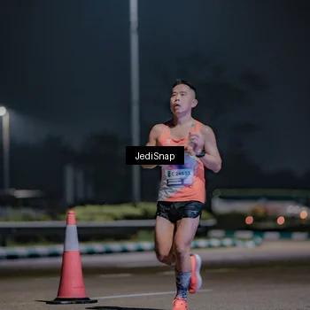 Runner Photo 7455892