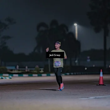 Runner Photo 7455919