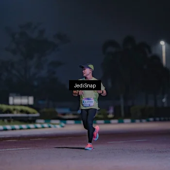 Runner Photo 7455927
