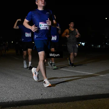 Runner Photo 7455933