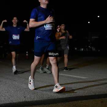 Runner Photo 7455937