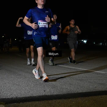 Runner Photo 7455944