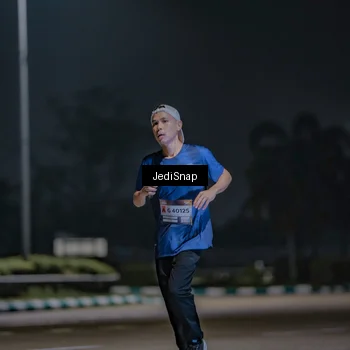 Runner Photo 7456039