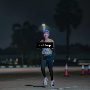 Runner Photo 7456065