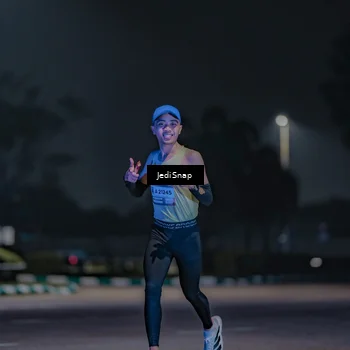Runner Photo 7456073