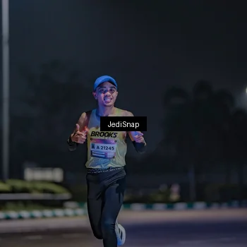Runner Photo 7456095