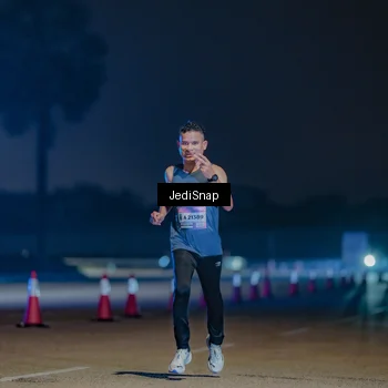 Runner Photo 7456106