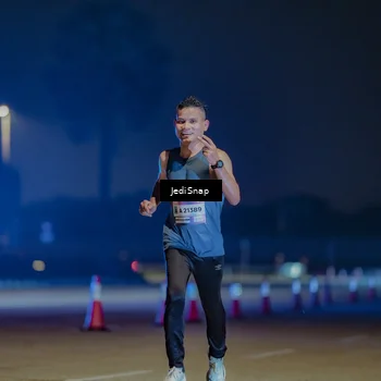Runner Photo 7456123