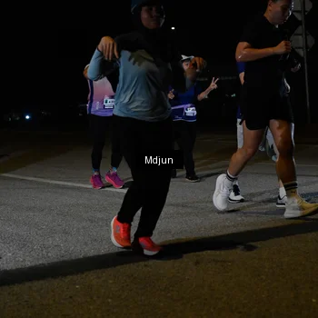 Runner Photo 7456132