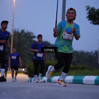 Runner Photo 7456137