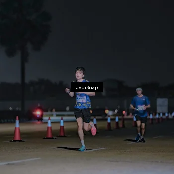 Runner Photo 7456176