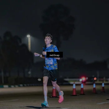 Runner Photo 7456211