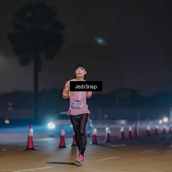Runner Photo 7456300