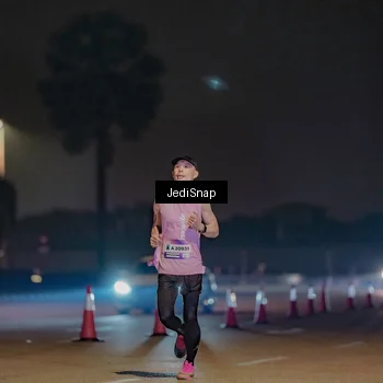 Runner Photo 7456304