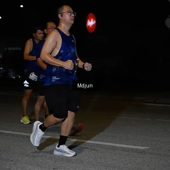 Runner Photo 7456618
