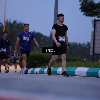Runner Photo 7456671