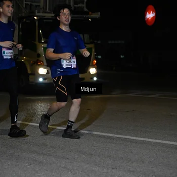 Runner Photo 7456698